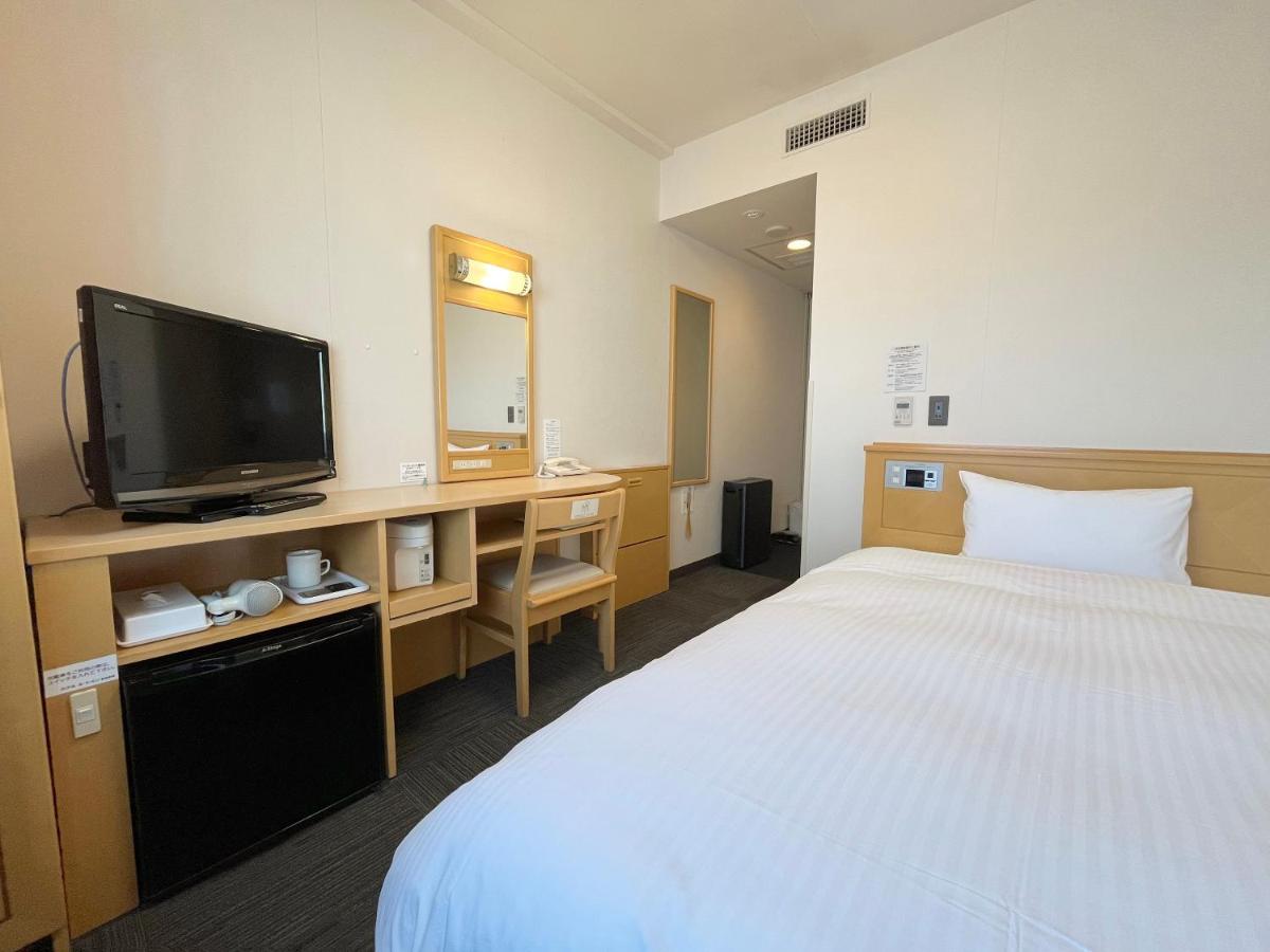 Route Inn Hakodate Goryokaku: High-quality concrete